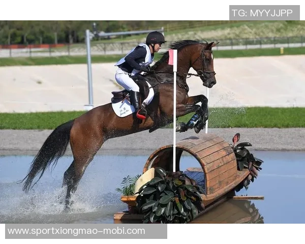 江苏省体育局宣布苏超前八名将获奖金明年赛事将继续举行