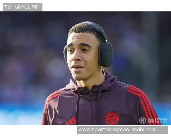 穆西亚拉即将回归拜仁合练今日进行单独训练状态良好